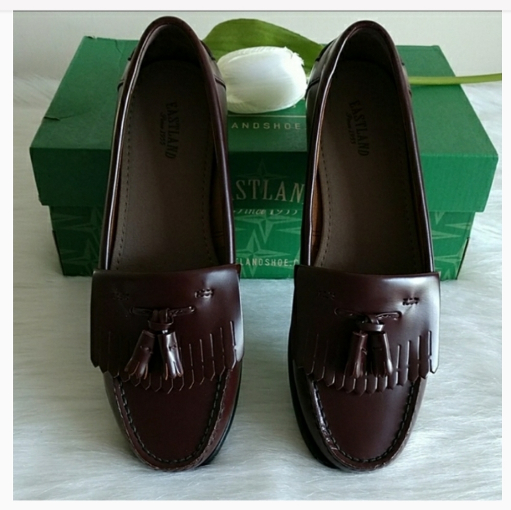 BEAUTIFUL WOMEN'S SHOES SIZE 8 - Picture 1 of 7